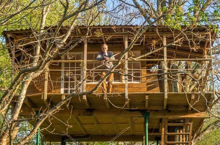  “Είναι αυτό το σπίτι στα δέντρα το καλύτερο έργο για συνταξιούχους;”: Ο άντρας αποφάσισε να πραγματοποιήσει το όνειρο της ζωής του!