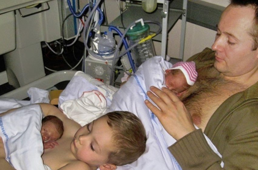 Η τρυφερή στιγμή πατέρα και γιου με τα πρόωρα δίδυμα έγινε ιογενής!: Δείτε τις φωτογραφίες και μάθετε όλες τις λεπτομέρειες!